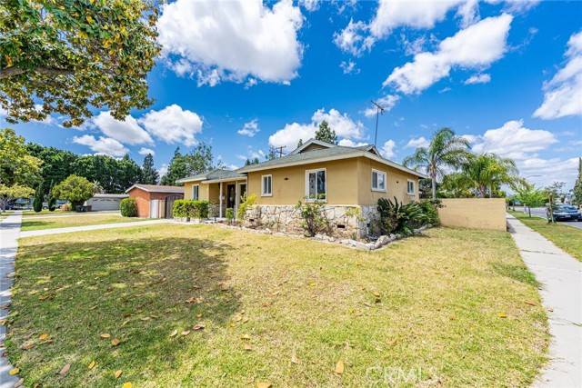 Fullerton, CA 92833,2101 W Gage Avenue