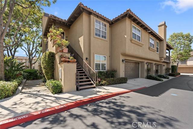 Tustin, CA 92782,13410 Savanna