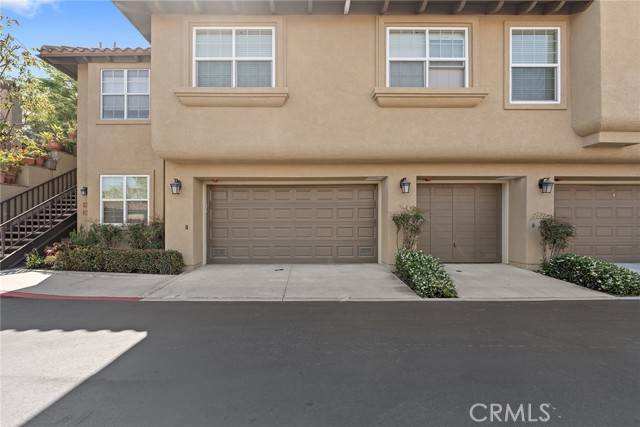 Tustin, CA 92782,13410 Savanna