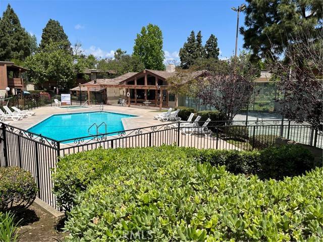Long Beach, CA 90807,3719 Country Club Drive #8