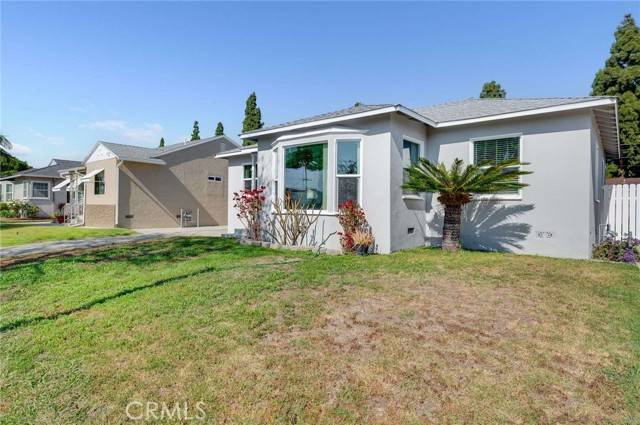Lakewood, CA 90713,5642 Briercrest Avenue