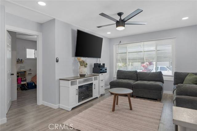 Santa Ana, CA 92704,3101 S Fairview #222