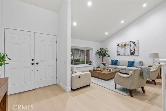 Irvine, CA 92620,30 Yorktown