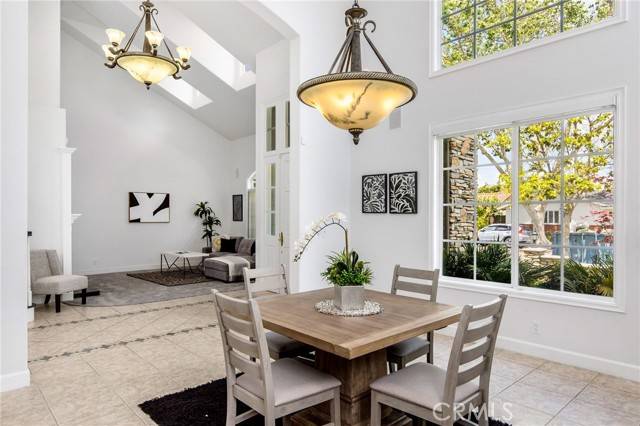 Los Alamitos, CA 90720,3232 Brimhall Dr