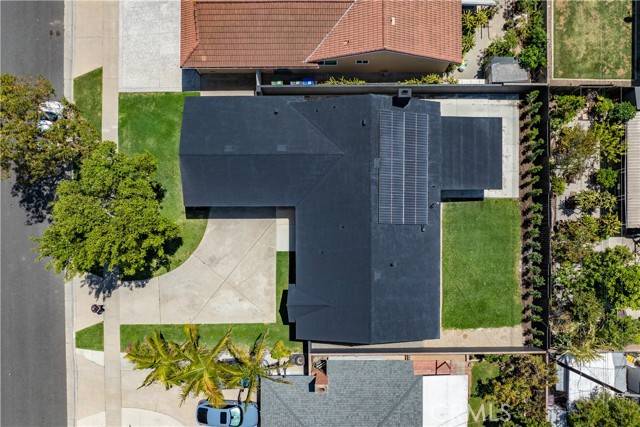 Santa Ana, CA 92704,2514 S Rita Way