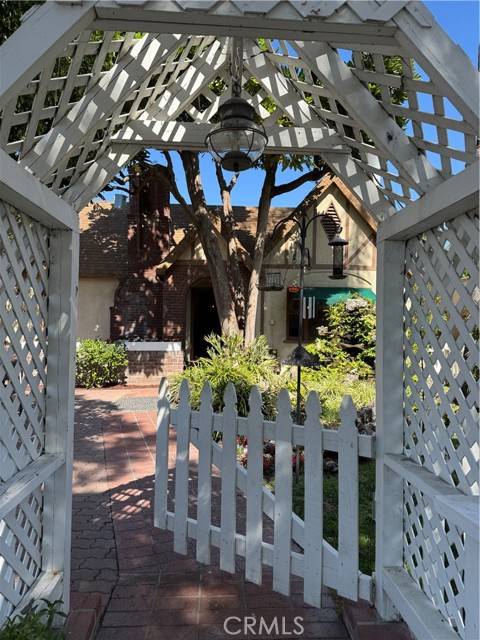 Santa Ana, CA 92706,2415 N French Street