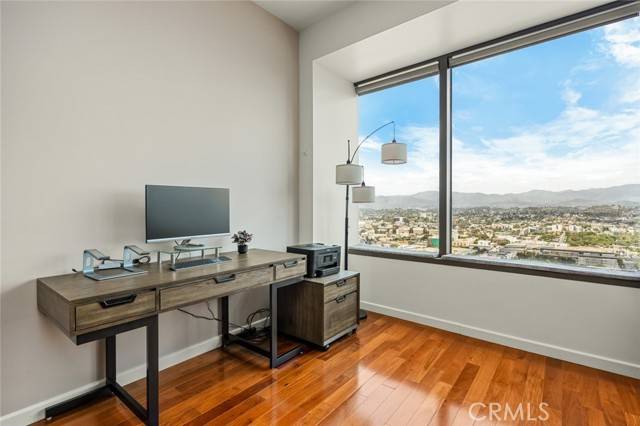 Los Angeles, CA 90017,1100 Wilshire Boulevard #3005