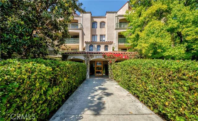 Los Angeles, CA 90042,4200 Via Arbolada #123