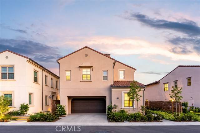 Irvine, CA 92618,214 Canterbury