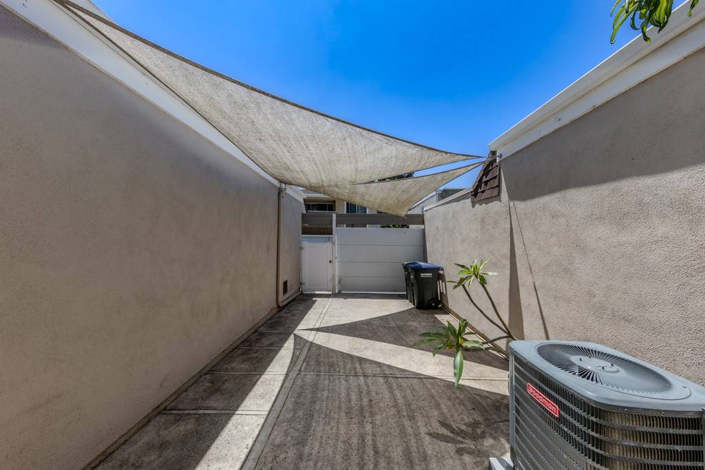 Laguna Hills, CA 92653,23342 Caminito Juanico #304