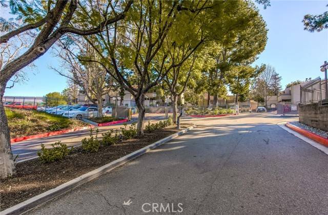 Fullerton, CA 92835,3026 Associated #103