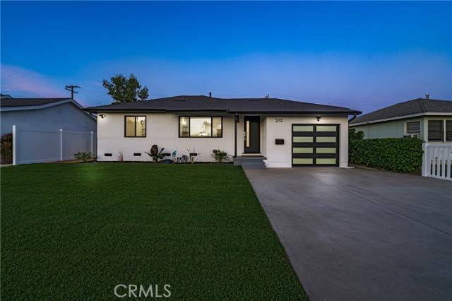 Brea, CA 92821,212 Oak Place
