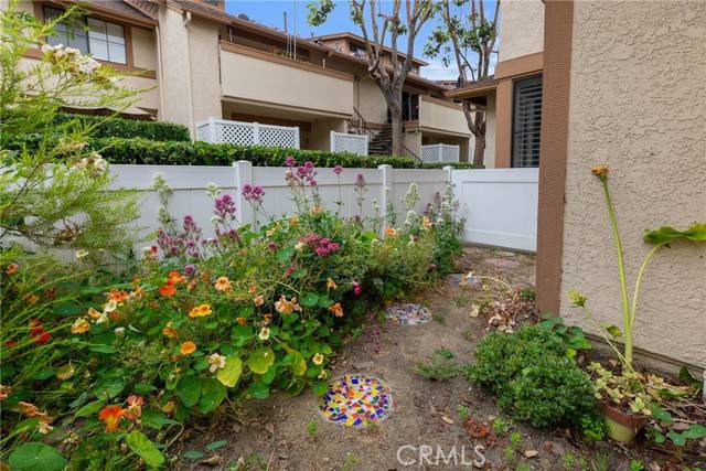 Fullerton, CA 92833,2150 Cheyenne Way #165