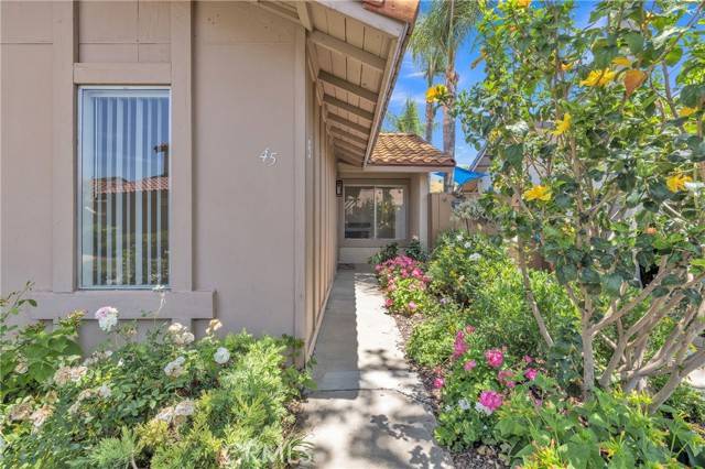 Irvine, CA 92618,45 Orchard