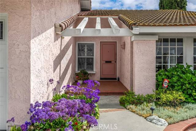 Fullerton, CA 92835,1730 Rolling Hills Drive