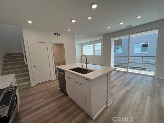 Santa Ana, CA 92705,601 S Lyon Street
