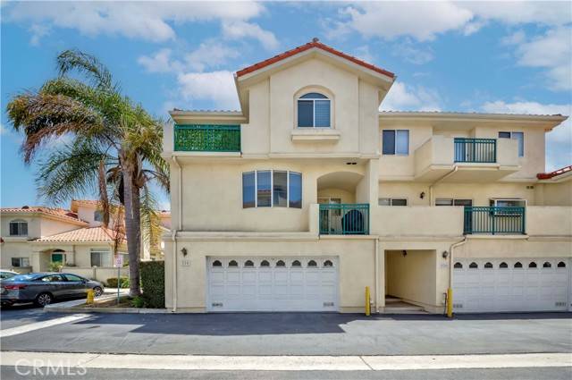 Torrance, CA 90503,4489 Spencer Street #224