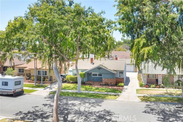 Lakewood, CA 90712,6103 Pimenta Avenue