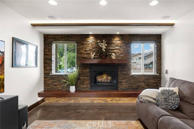 Brea, CA 92821,309 Roundtree Court