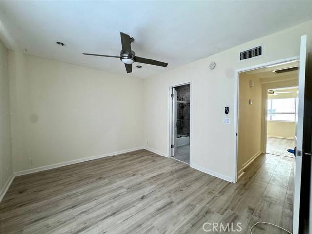 Inglewood, CA 90302,919 N Inglewood Ave #10