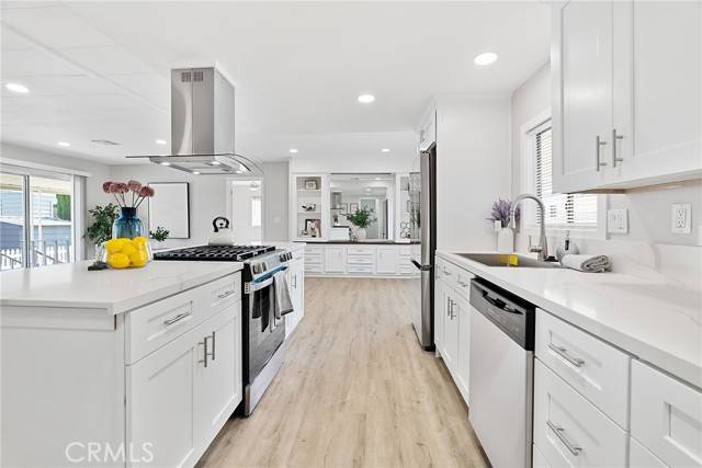 Montclair, CA 91763,11250 Ramona #216