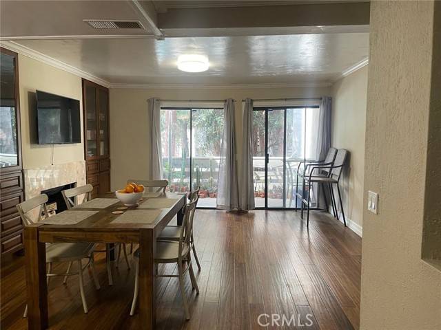 Costa Mesa, CA 92627,404 Brighton Springs