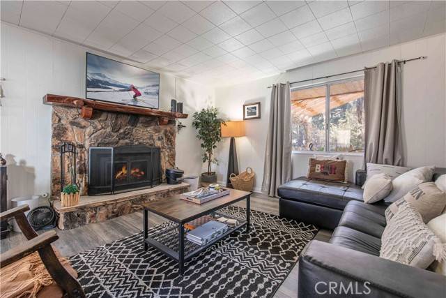 Big Bear Lake, CA 92315,410 Oriole Drive