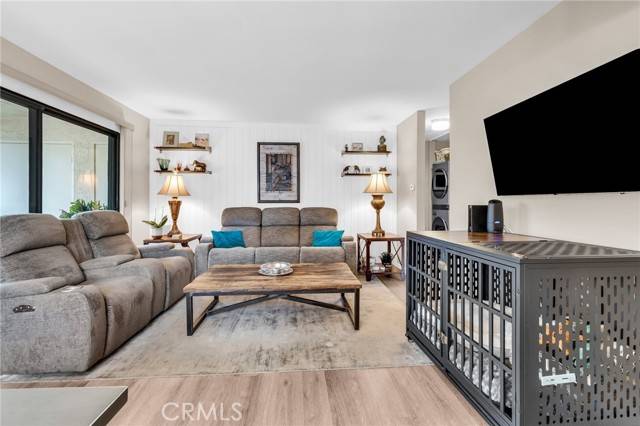 San Diego, CA 92128,13219 Wimberly Square #306