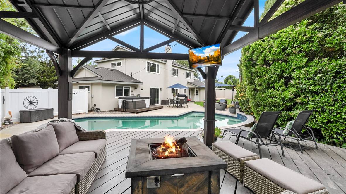North Tustin, CA 92705,1161 Ravencrest Road