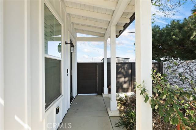 Costa Mesa, CA 92627,2294 Pacific Avenue