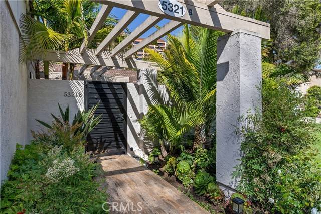 Laguna Woods, CA 92637,5321 Bahia Blanca #B