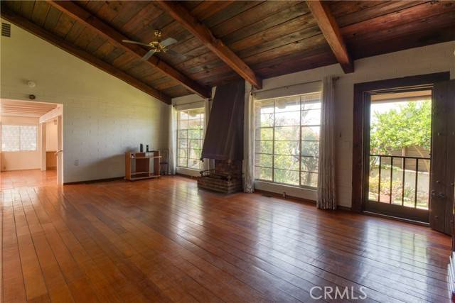 Signal Hill, CA 90755,1878 Molino Avenue