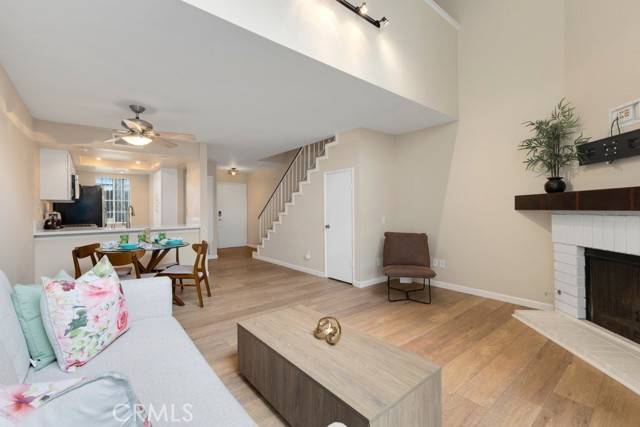Fullerton, CA 92833,2410 W Orangethorpe Avenue #5
