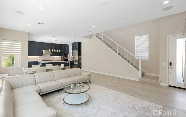Lake Forest, CA 92630,230 Holliston