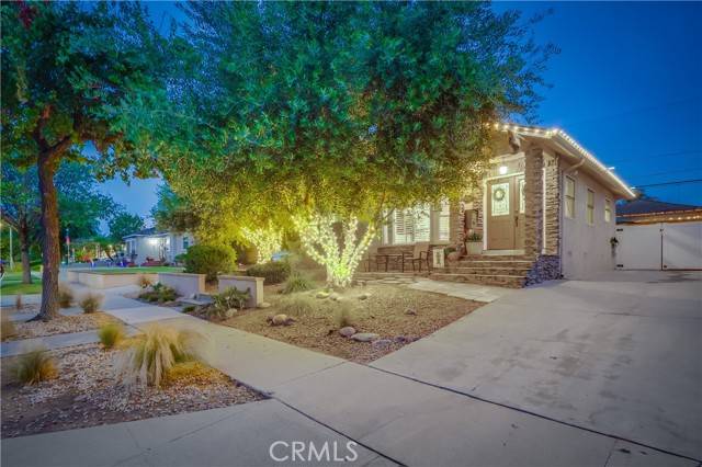 Lakewood, CA 90713,5833 Yearling Street