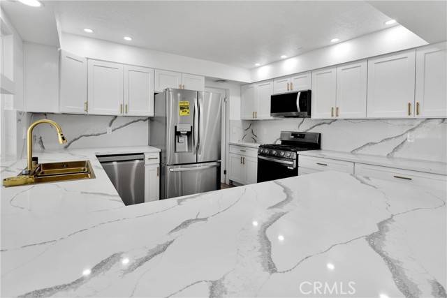 Yucca Valley, CA 92284,7495 Balsa Avenue