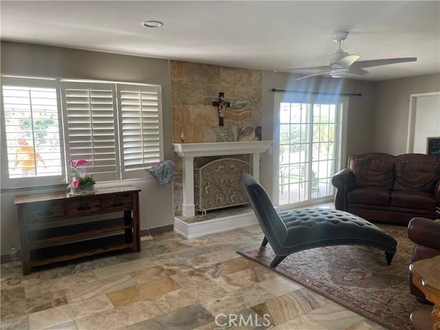 Corona, CA 92878,1142 Country Club Lane