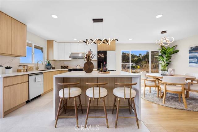 Rancho Palos Verdes, CA 90275,29805 Knoll View Drive