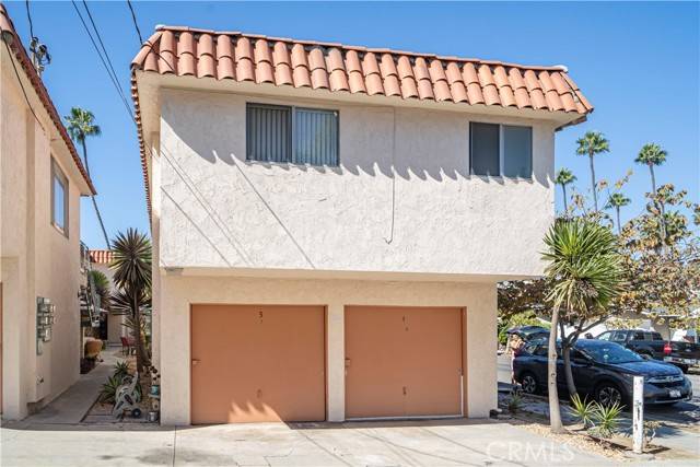 Seal Beach, CA 90740,1106 Central