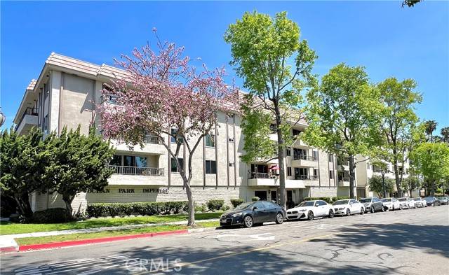 Long Beach, CA 90803,2121 E 1st Street #108