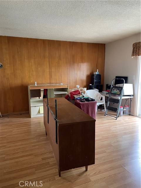 Santa Ana, CA 92704,910 S Bewley Street