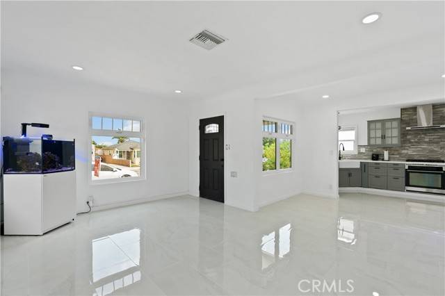San Pedro, CA 90732,1381 W Summerland Avenue