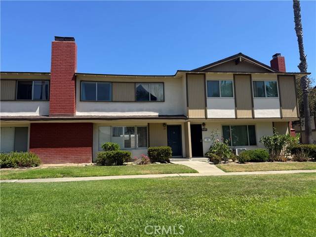 Tustin, CA 92780,1722 Mitchell Avenue #123