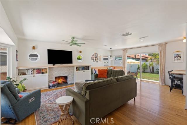 Long Beach, CA 90815,2851 Ladoga Avenue
