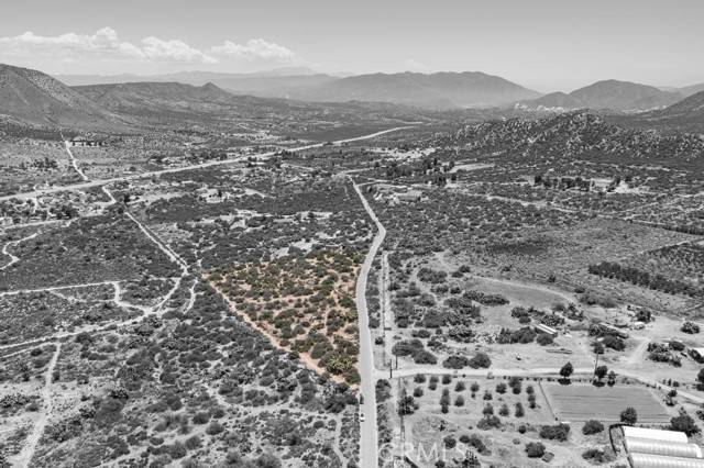 Phelan, CA 92371,5062 Oil Well