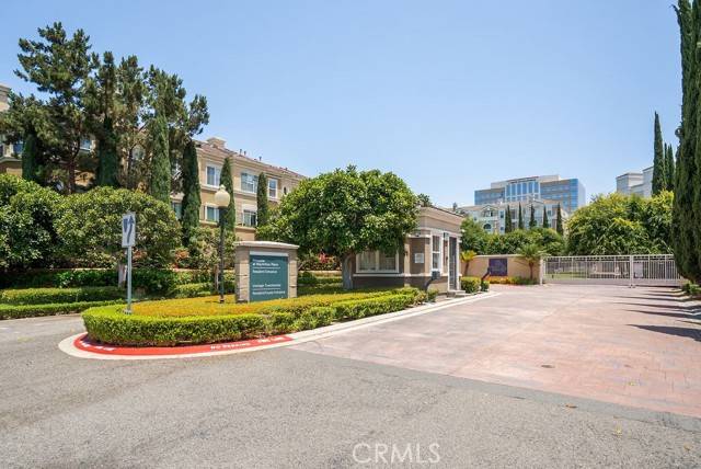 Santa Ana, CA 92707,3415 S Main Street #F