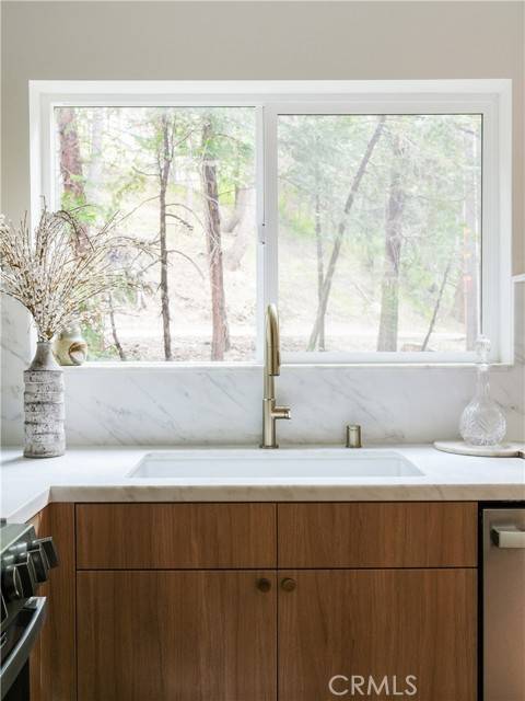 Lake Arrowhead, CA 92352,27824 Fern Dell Road
