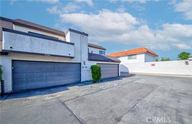 Cypress, CA 90630,9724 Walker Court #18