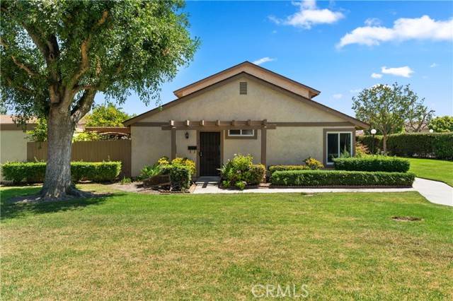 Santa Ana, CA 92707,341 Carriage Drive #51-A