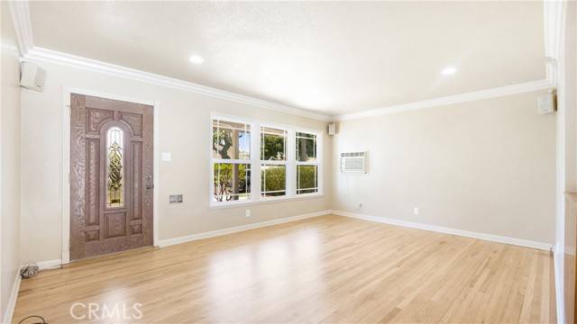 Long Beach, CA 90815,5449 E Fairbrook Street